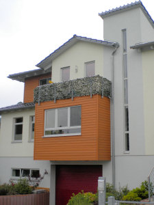 Zweifamilienwohnhaus mit einer einer Behindertengerechten Wohnung